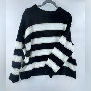 h&m divided black and white knitted oversized sweater Sz L